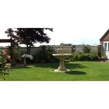 Elżbietańska trzy kondygnacyjna fontanna wodna