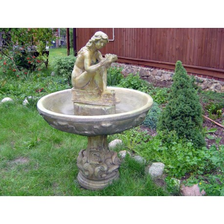 160 cm fontána dívka s růží