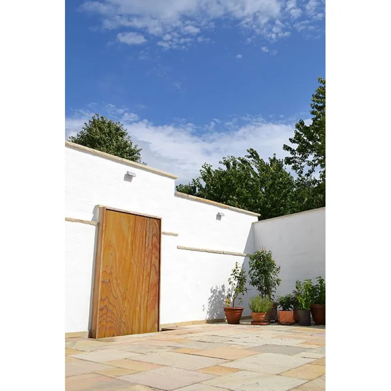 Cтена водная из песчаника