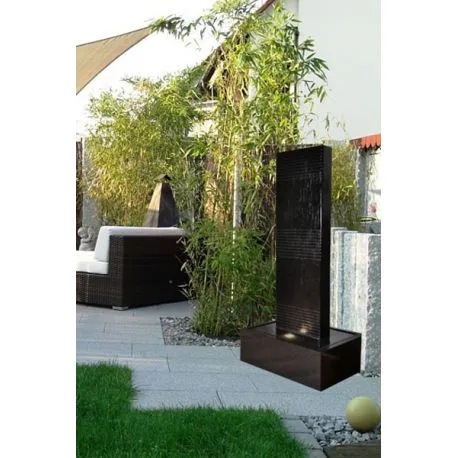 Vienne Black Beauty water wall