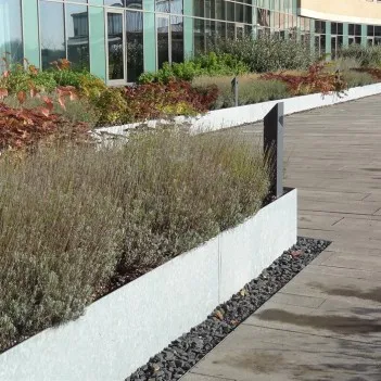 300x300x150 Rasenecke...