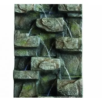 Duża szara ściana wodna