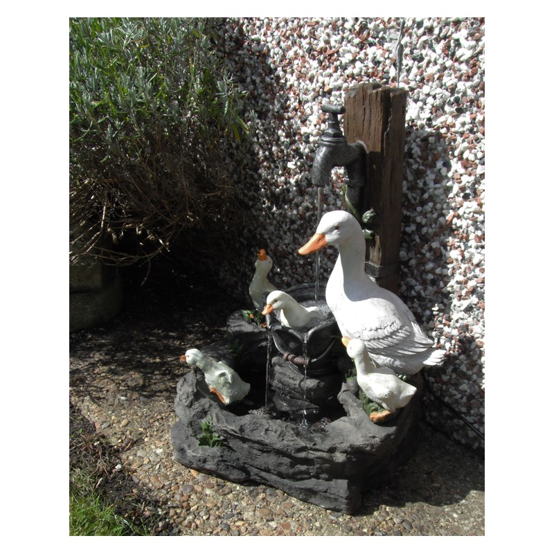 Садовый фонтан Утки...