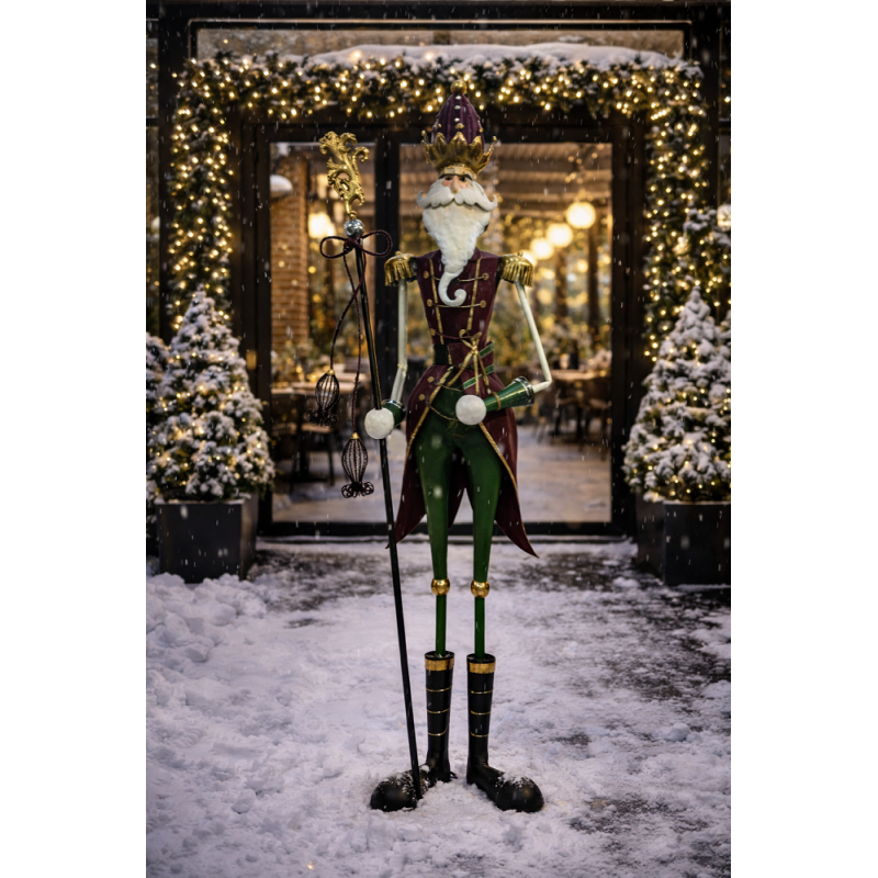 Nutcracker with Crown – LED...