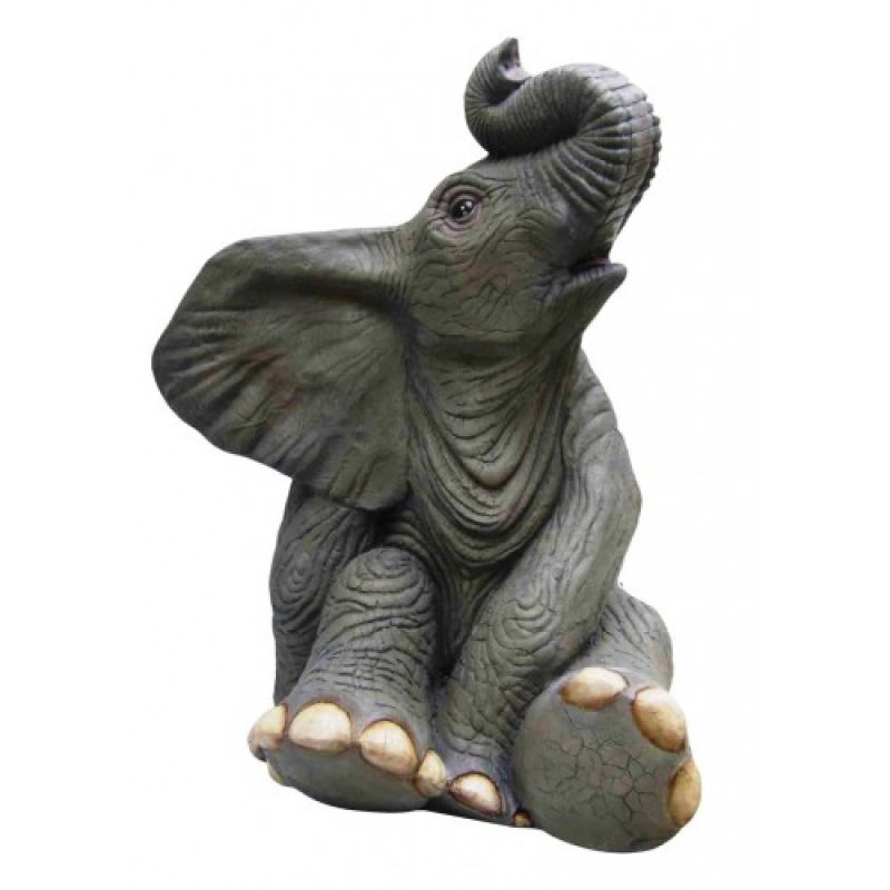 Siedzące słoniątko